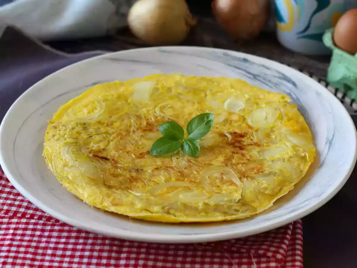 Frittata aux oignons, l'omelette parfaite pour un repas express !