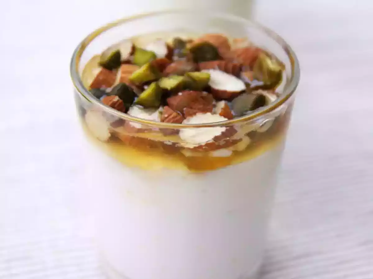 Fromage blanc au miel et aux fruits secs