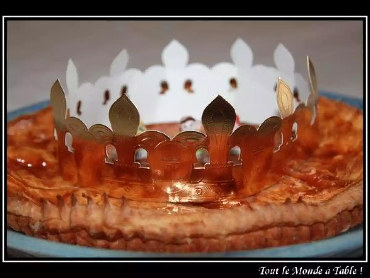 Galette des rois franc-comtoise - galette bisontine - spécialité franc-comtoise - photo 3