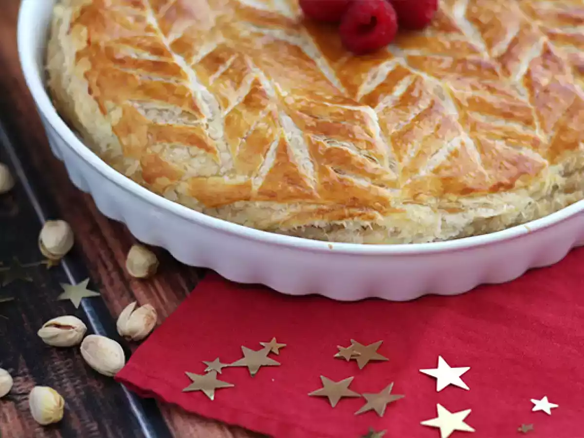 Galette des rois frangipane framboise pistache - photo 2