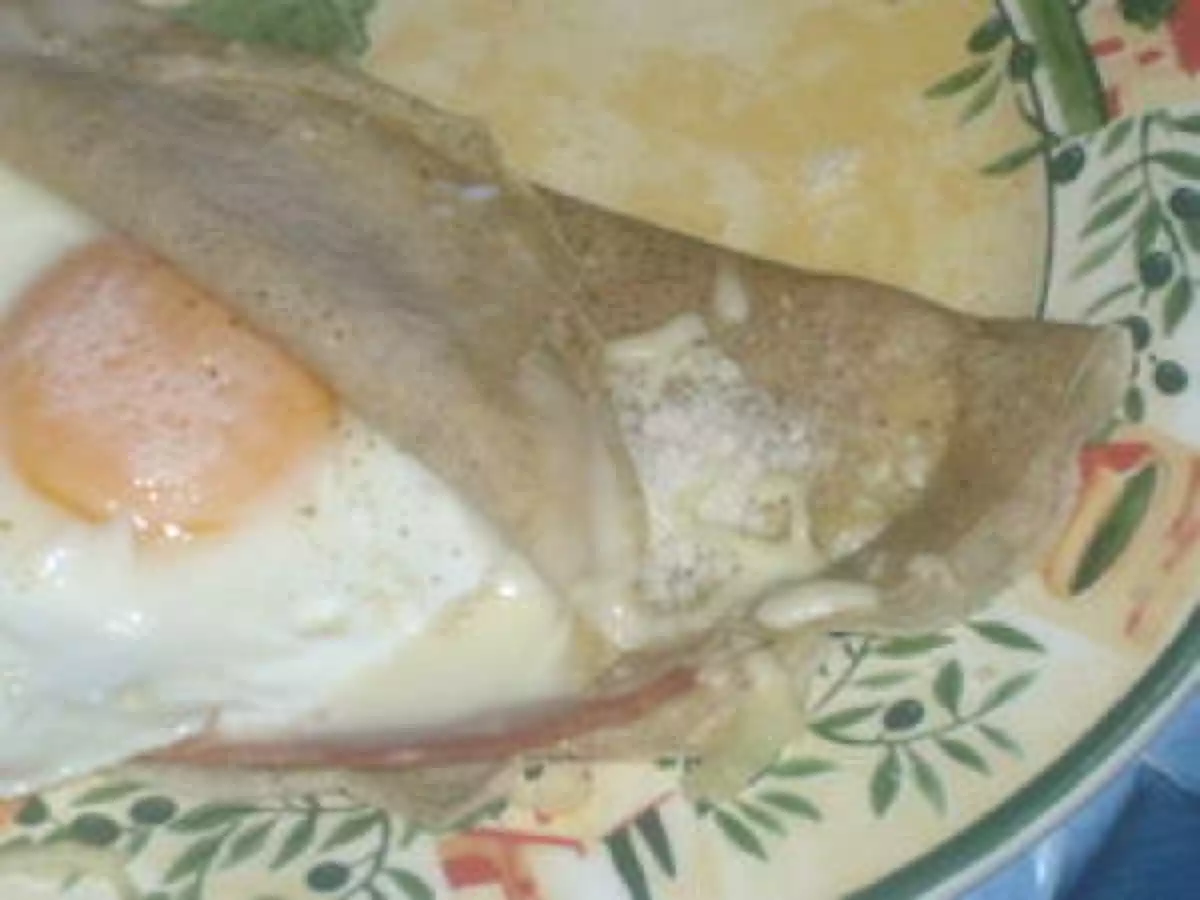 Galette jambon cancoillotte oeuf