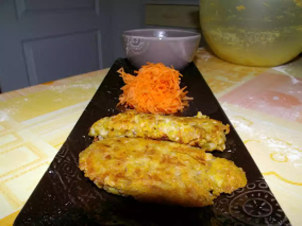 Galettes au sarrasin, poireau, carotte et petite sauce tomate minute