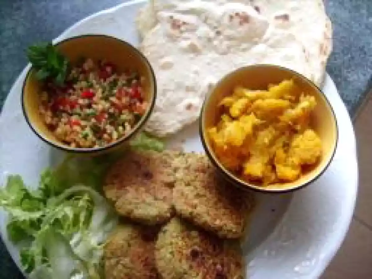 Galettes de pois chiche et sa garniture