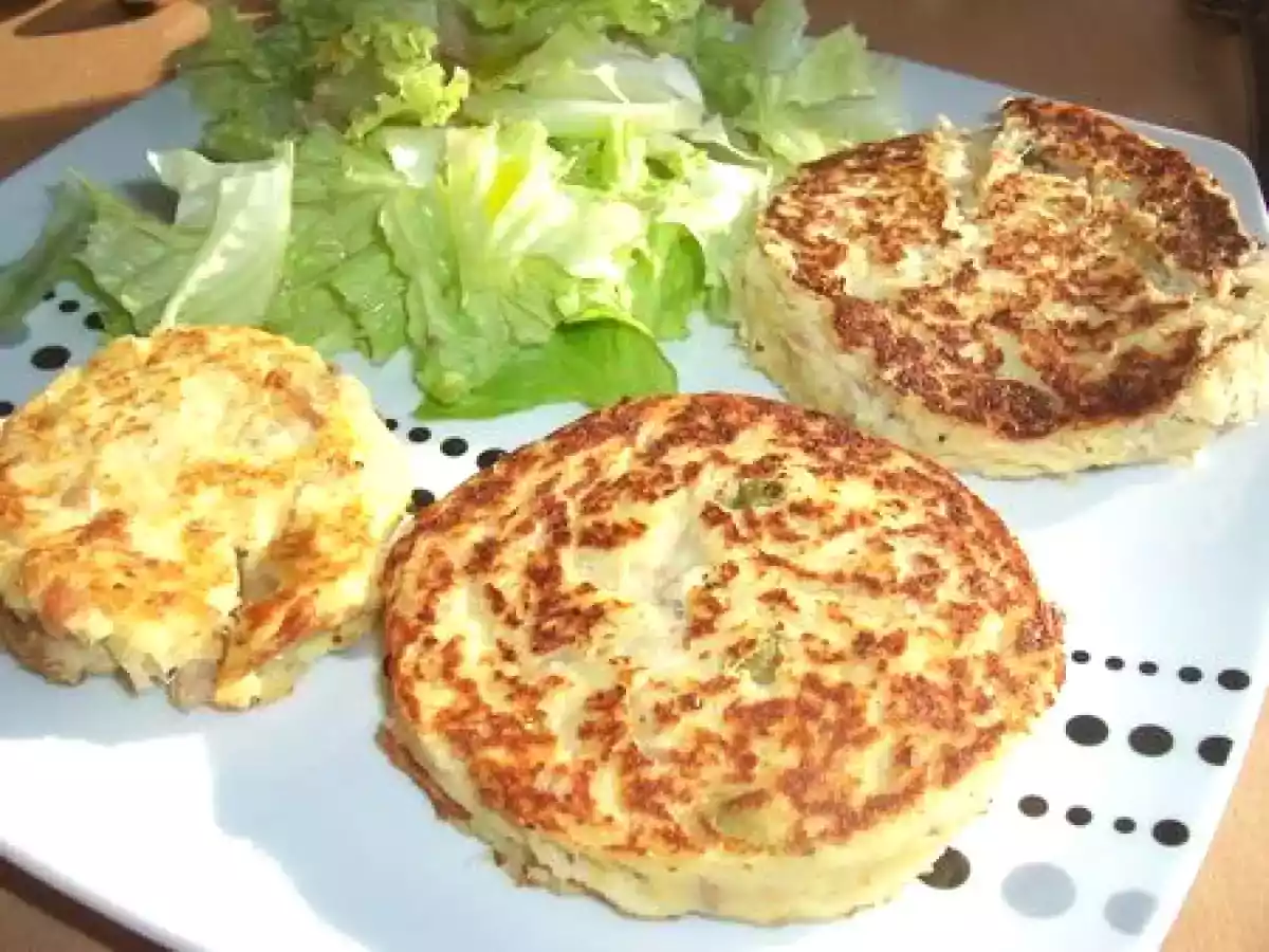 Galettes de pommes de terre au thon et olives