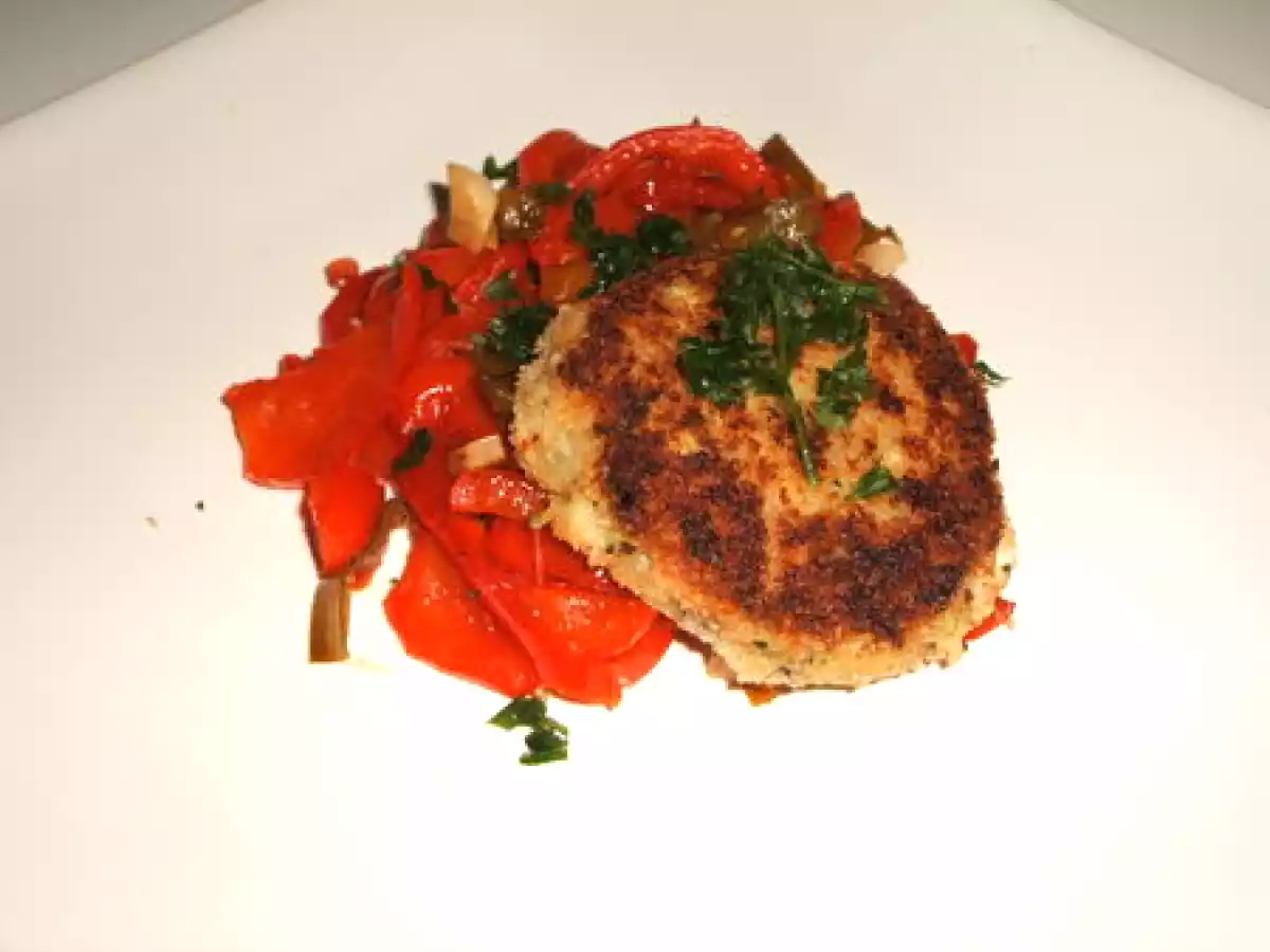 Galettes de pommes de terre, courgette et feta - Fondue de poivrons & piment