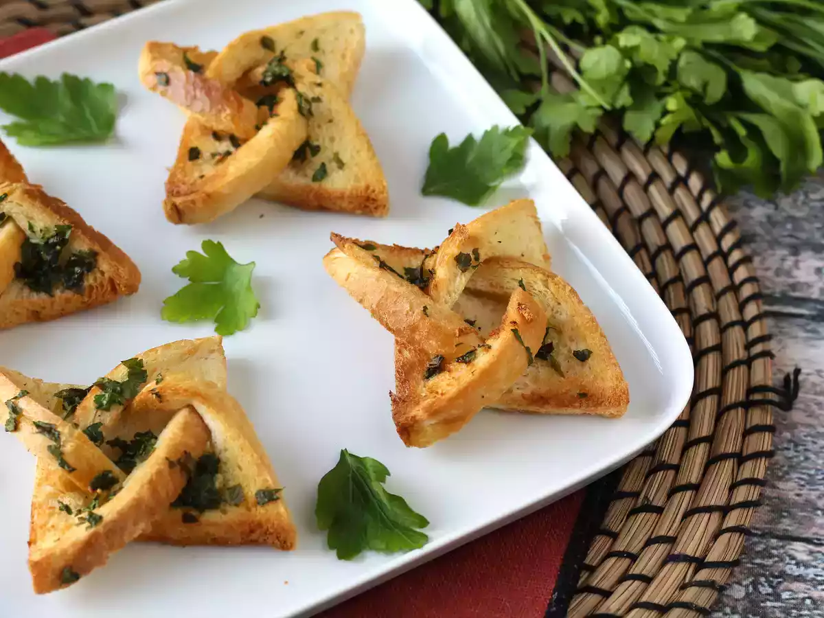 Garlic bread façon étoile avec du pain de mie - photo 4