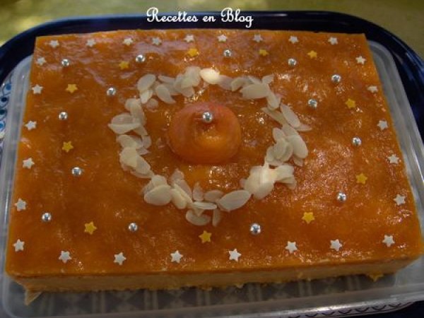Gateau 3a Genoise Aux Amandes Amaretto Bavarois A L Abricot Recette Ptitchef