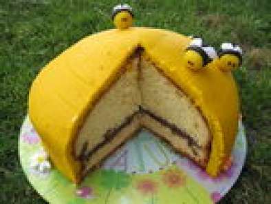 Gâteau 3D : Ruche et petites abeilles