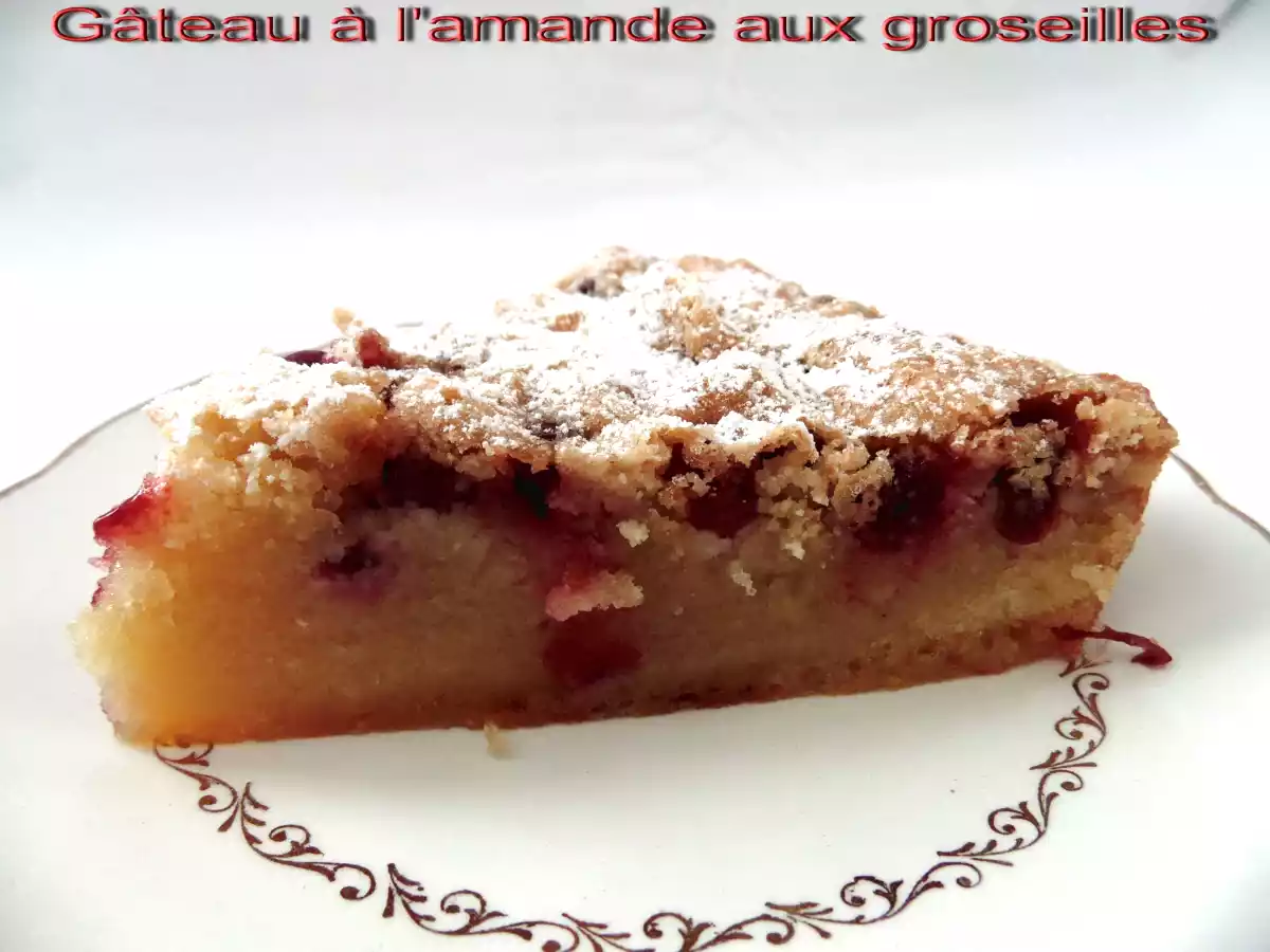 Gateau à l'amande et aux groseilles