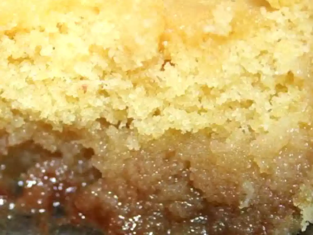 Gâteau à l'ananas caramélisé et chocolat noir au micro ondes