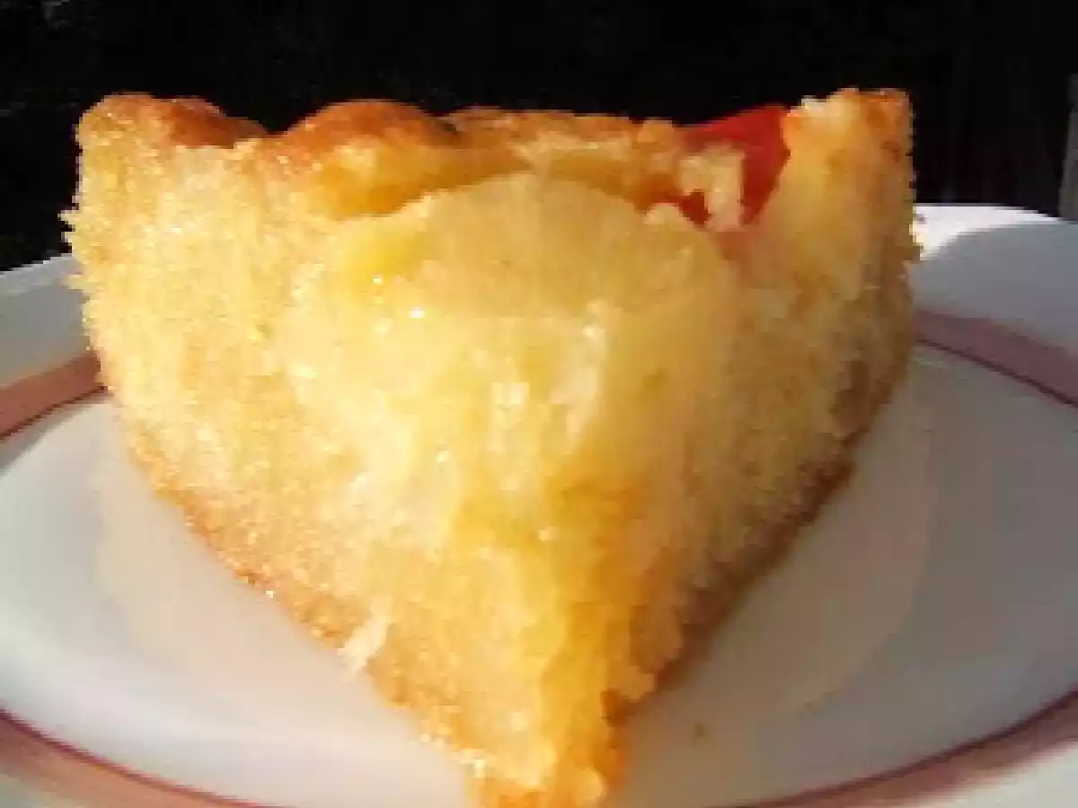 Gâteau à l'ananas et poivron rouge au sirop de gingembre
