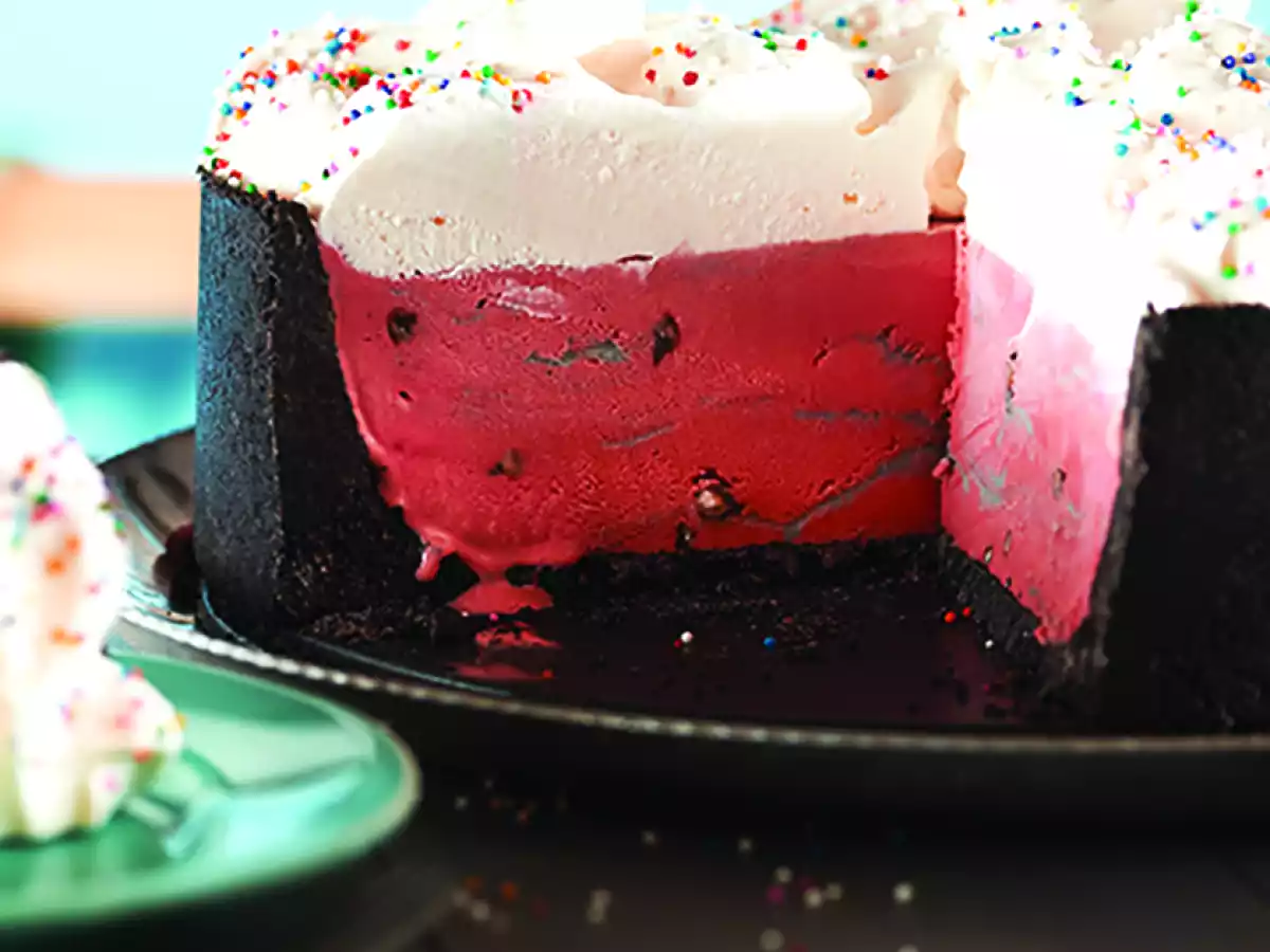 Gâteau à la crème glacée au melon d'eau