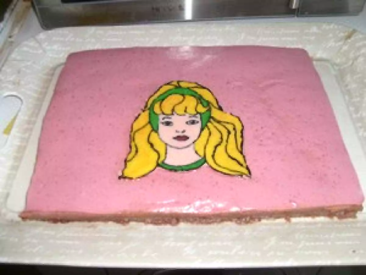 Gateau a la mouse de chocolat et mousse de fraise