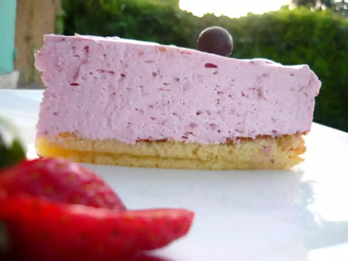 Gâteau à la mousse de fraises, vive le printemps!! - photo 2