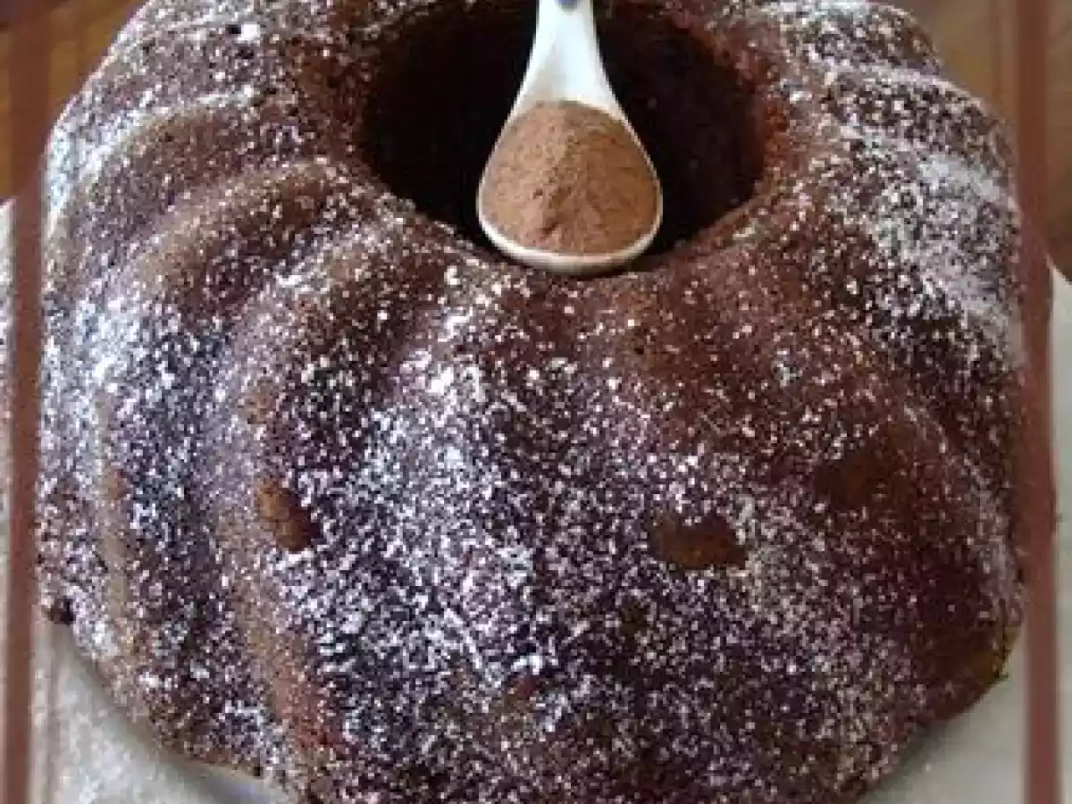 GATEAU A LA POUDRE INSTANTANEE CHOCOLATEE