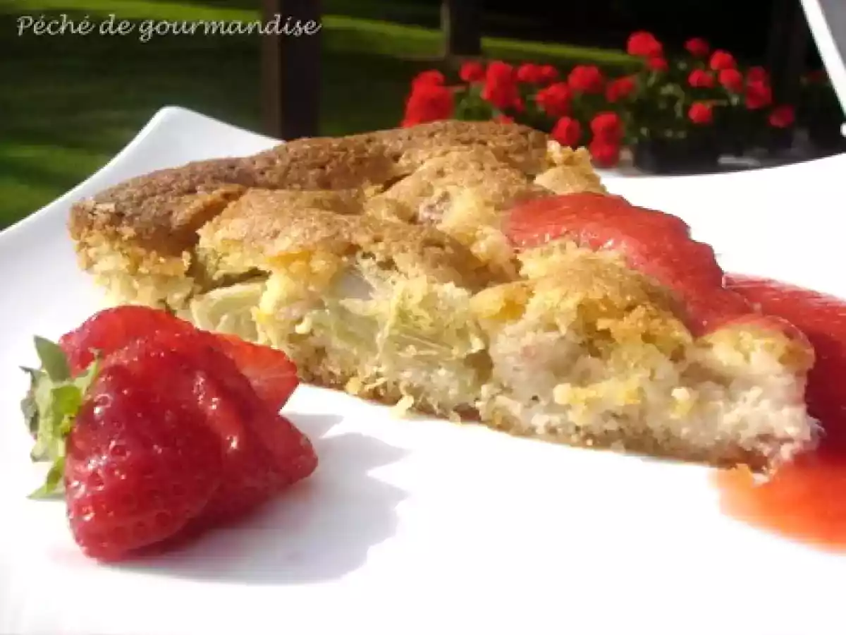 Gâteau amandes-rhubarbe et son coulis de fraise - photo 3