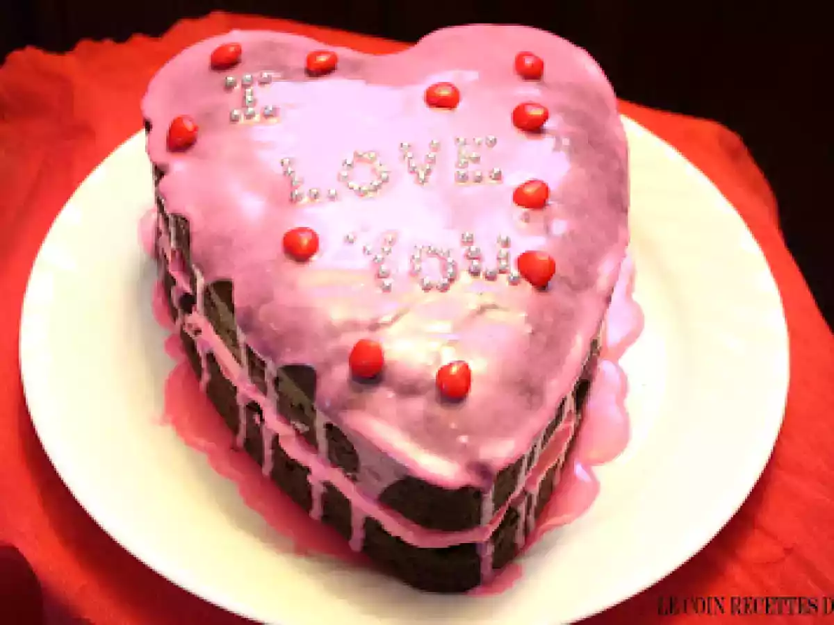 GÂTEAU AU CHOCOLAT À LA MAYONNAISE SENSATIONNEL