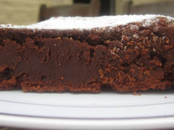 Gateau Au Chocolat Moelleux Et Fondant Recette Ptitchef