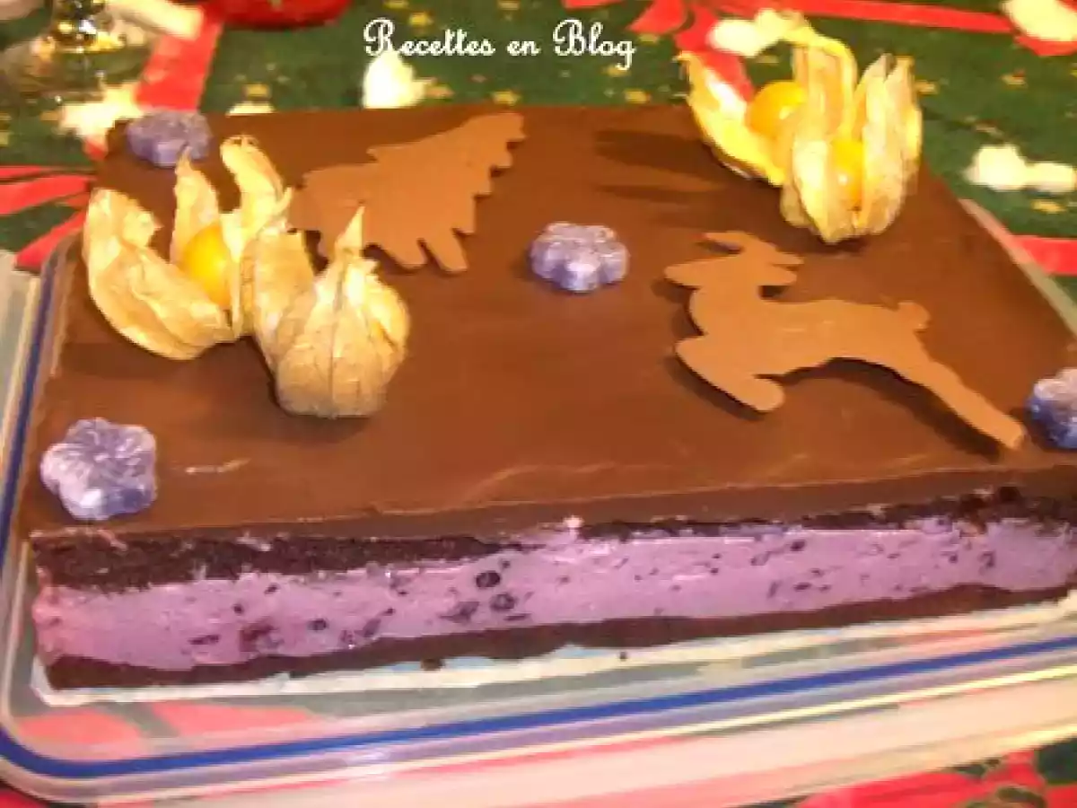 GATEAU AU CHOCOLAT NOIR BAVAROIS CASSIS VIOLETTE GANACHE CHOCOLAT NOIR - photo 2