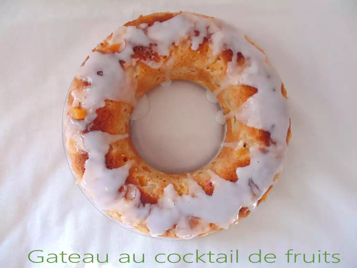 Gateau au cocktail de fruits
