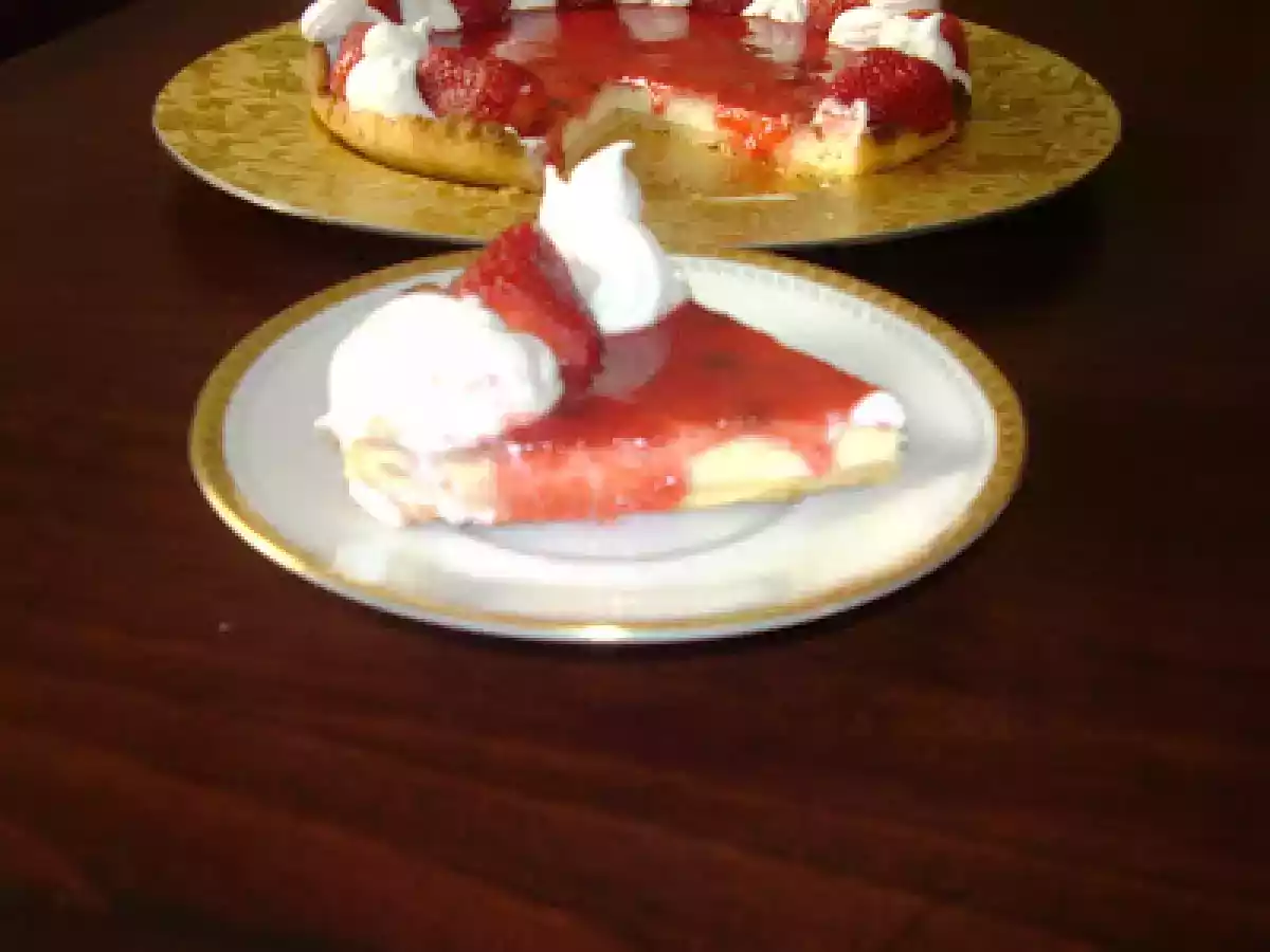 Gâteau au fromage avec coulis de fraises - photo 2