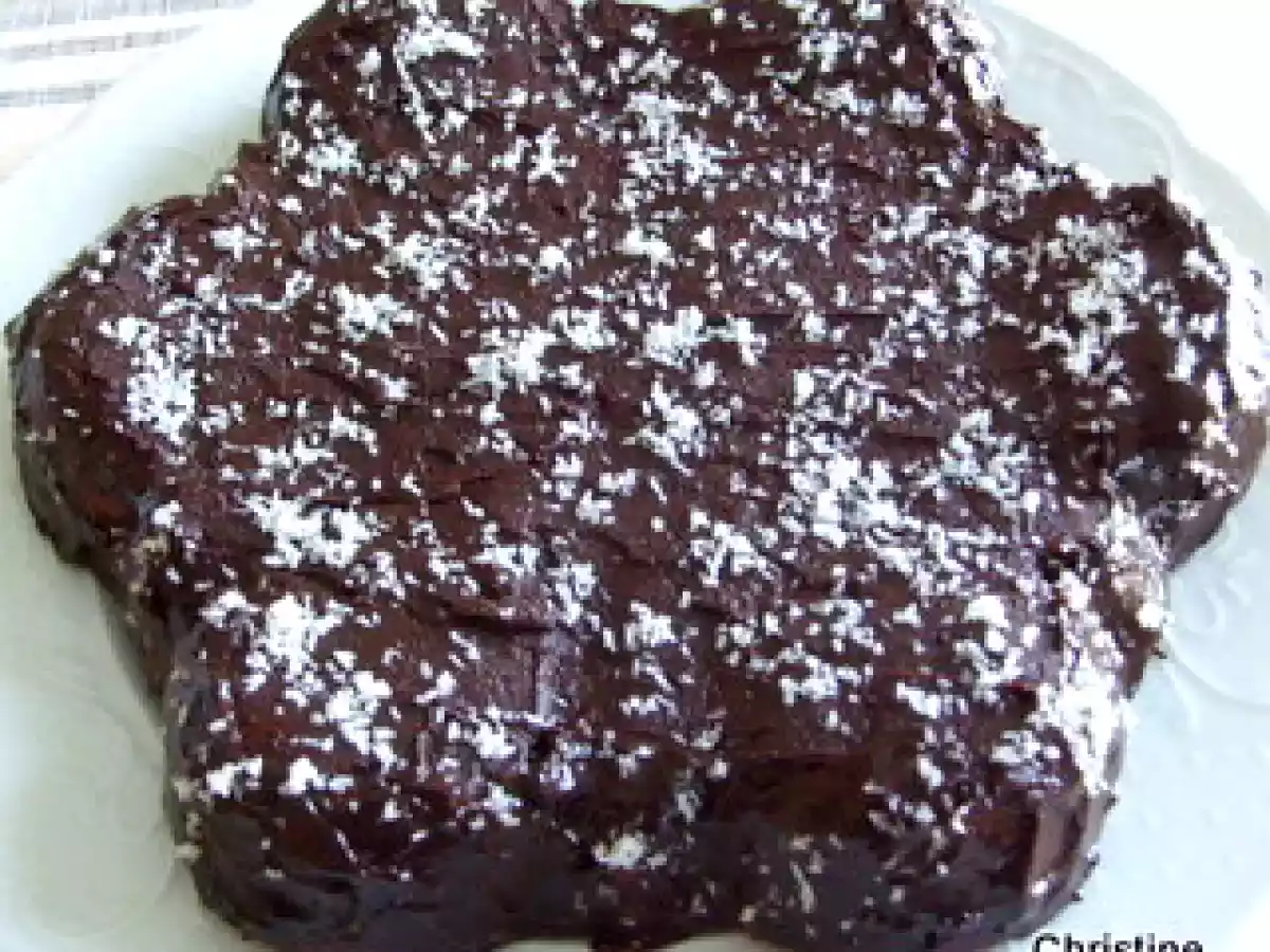 Gâteau au pain, à la banane, noix de coco et chocolat