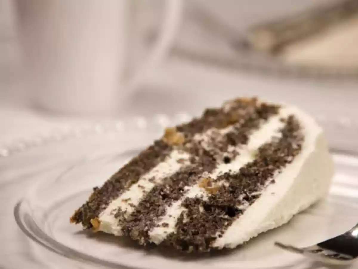 Gâteau au pavot et mousse vanillée au chocolat blanc