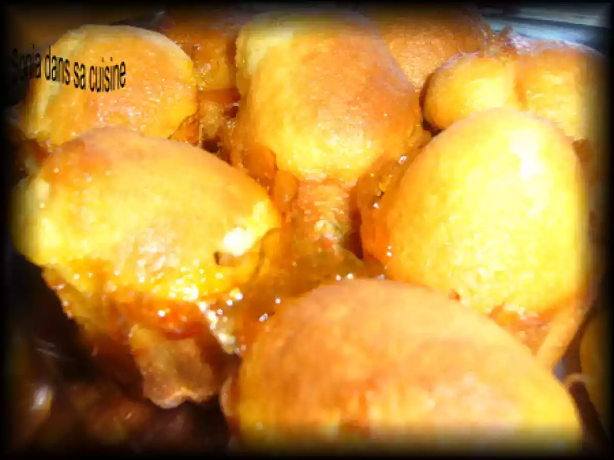 Gateau au yaourt individuels au chocolat blanc et confiture d'abricot