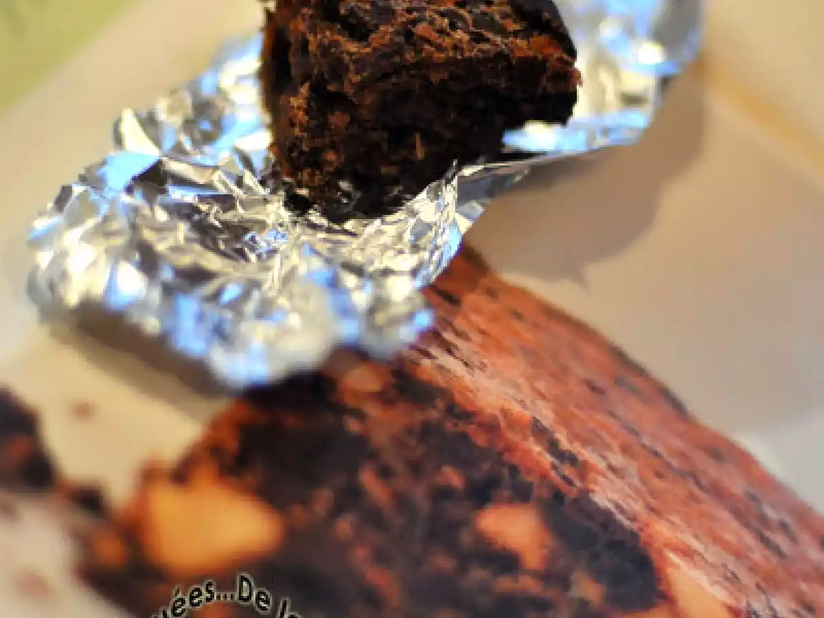 Gâteau aux chocolat, dattes et amandes de Josée di Stasio