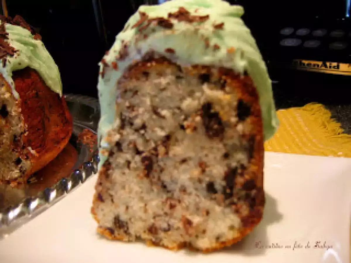 Gâteau aux copeaux de chocolat, glaçage crémeux à la menthe - photo 3