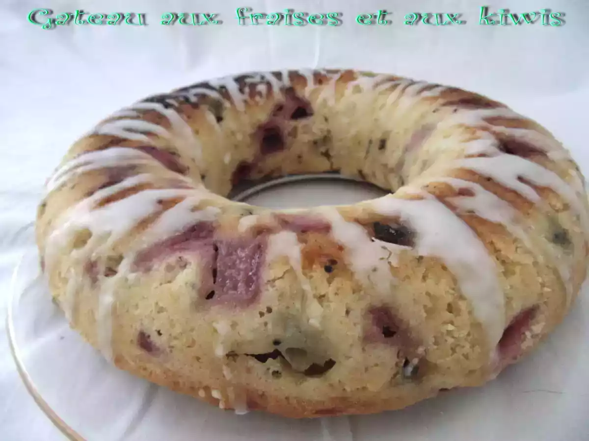 Gateau aux fraises et aux kiwis - photo 2