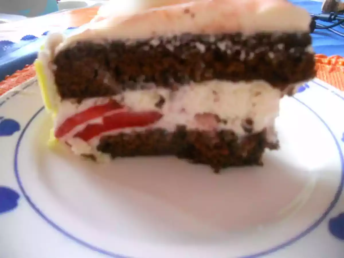 Gateau aux fraises et pâte d'amande - photo 2