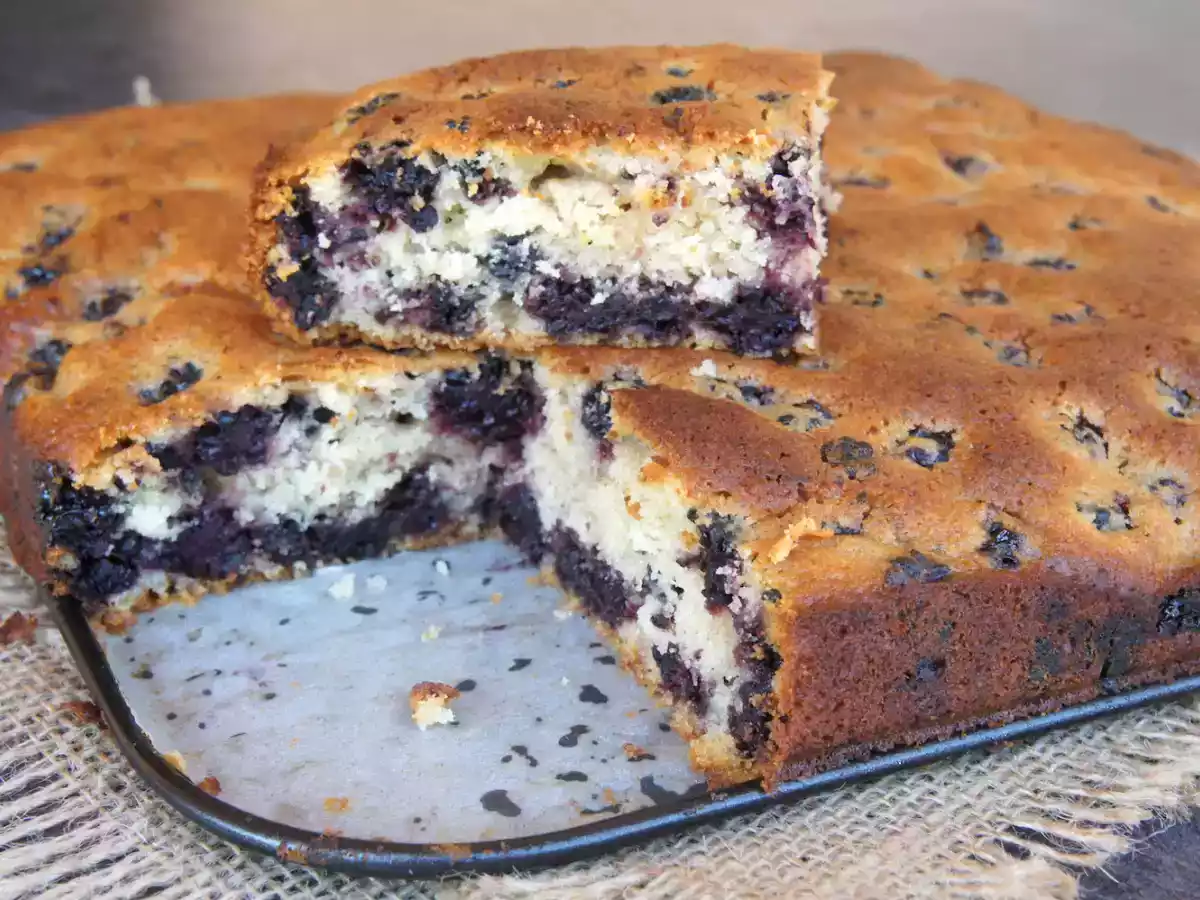 Gâteau aux mûres et au citron vert