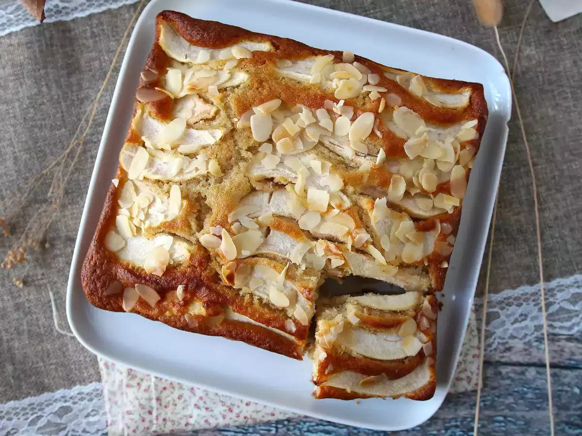 Gâteau aux poires facile et moelleux aux amandes - photo 4