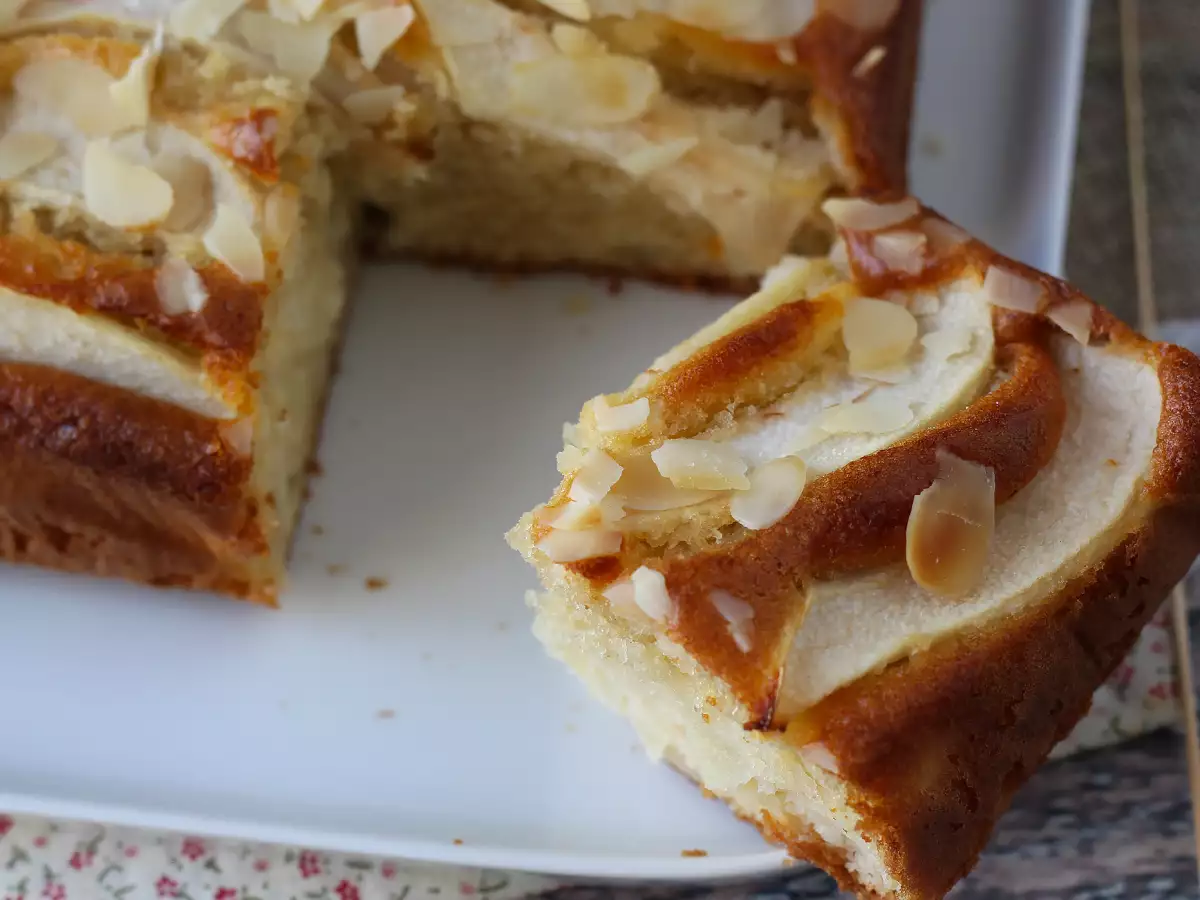 Gâteau aux poires facile et moelleux aux amandes - photo 5
