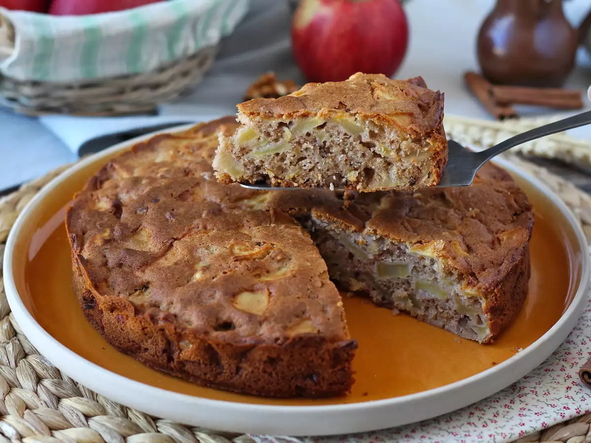 Gâteau aux pommes, noix et cannelle - photo 3