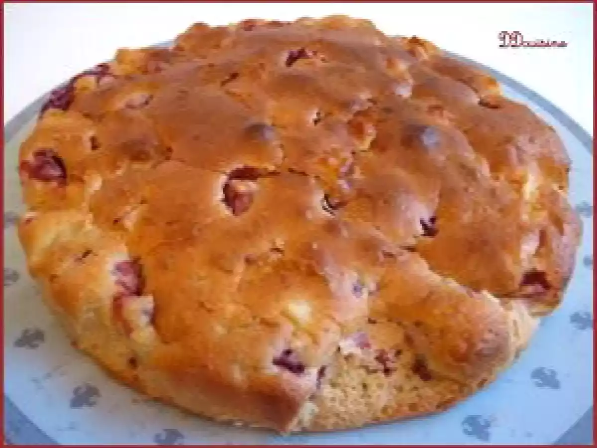 Gâteau aux pommes (séchées ou non) et aux framboises