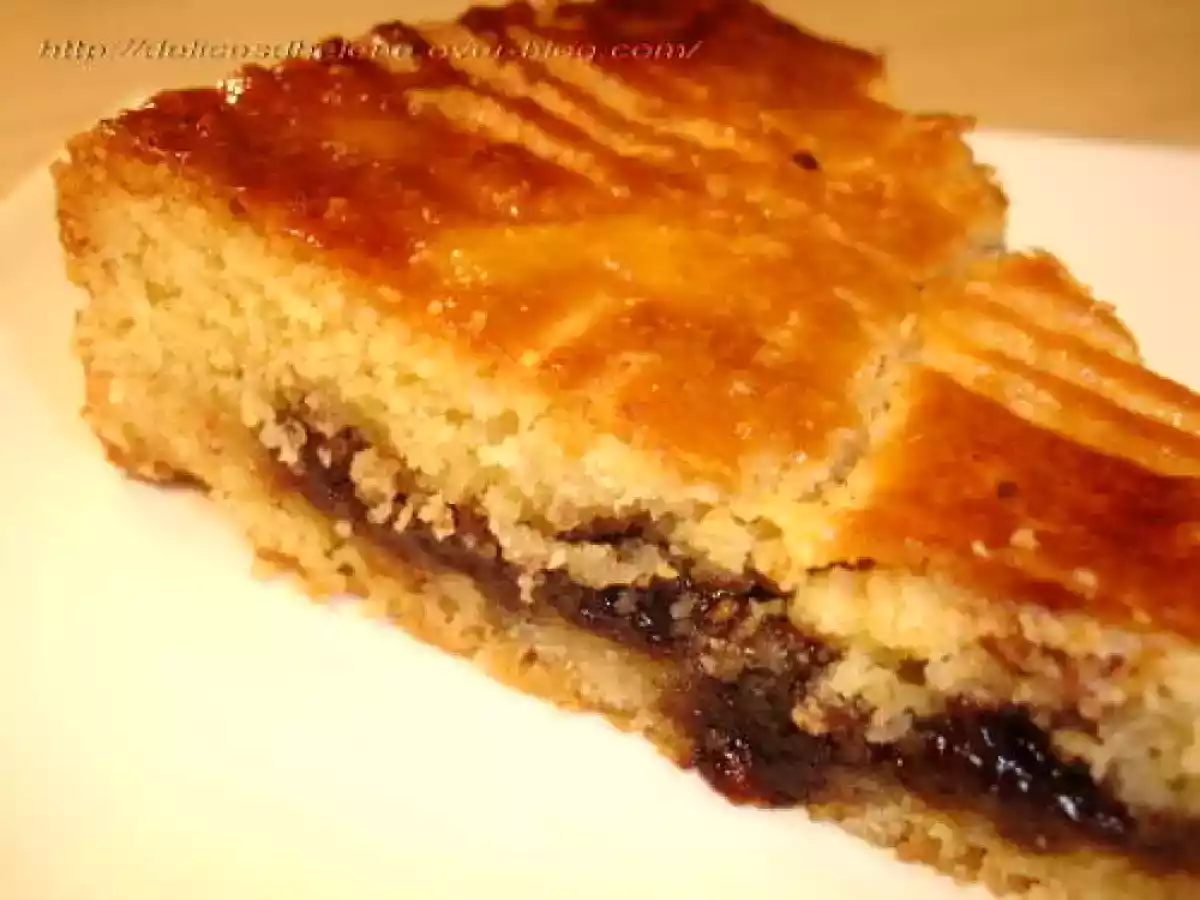 GATEAU BASQUE A LA CONFITURE DE CERISES NOIRES