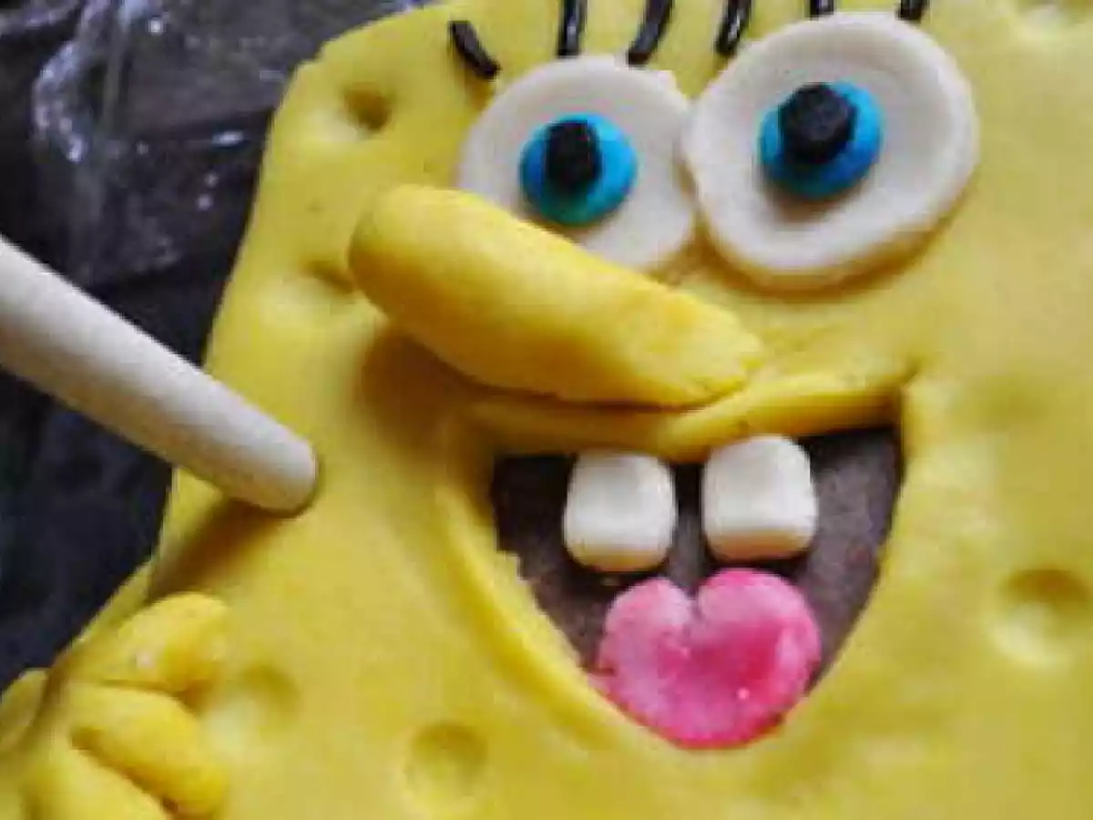 Gateau Bob l'éponge (moelleux chocolat et pâte d'amande lmaison) - photo 2