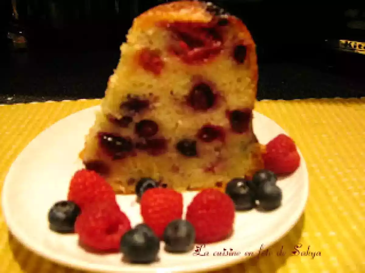 Gâteau bundt aux framboises et aux bleuets - photo 3