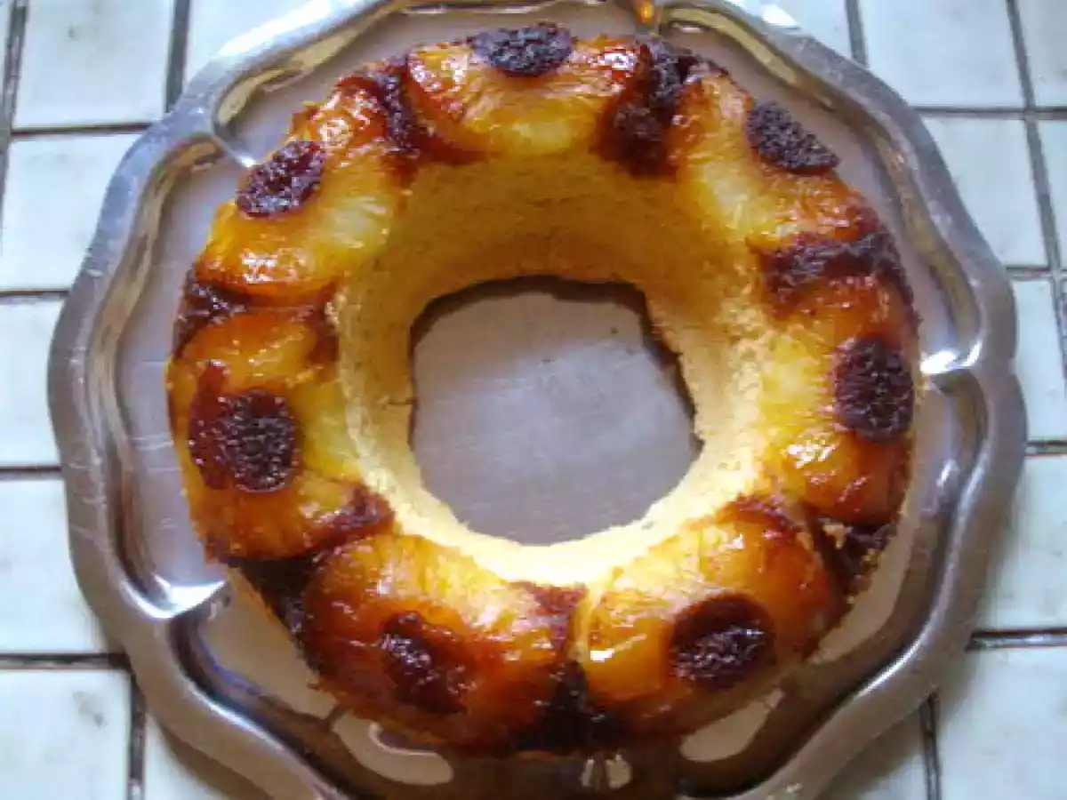 Gâteau couronne de Savoie à l'ananas