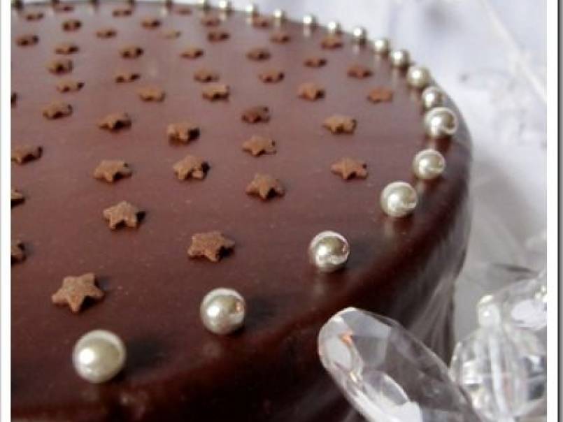 Gateau D Anniversaire Au Chocolat Et Framboises Recette Ptitchef