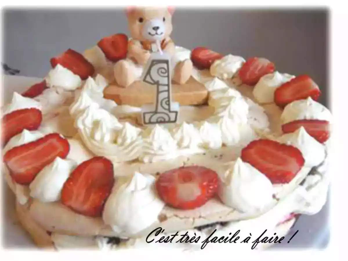 GATEAU D'ANNIVERSAIRE CHOCOLAT MERINGUE FRAISES - photo 3