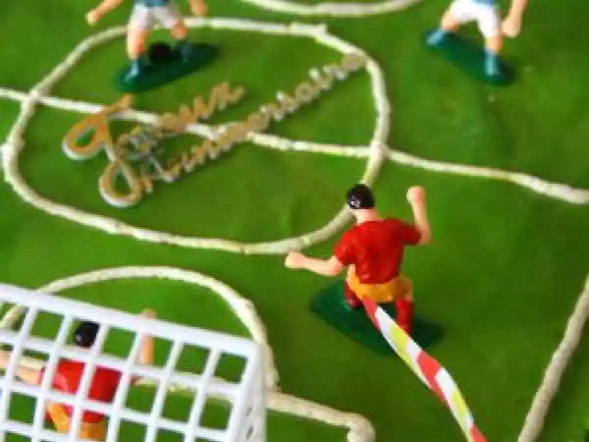 Gâteau d'anniversaire en terrain de foot - photo 3
