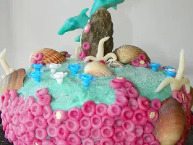 Gâteau d'anniversaire : l'océan, dauphin
