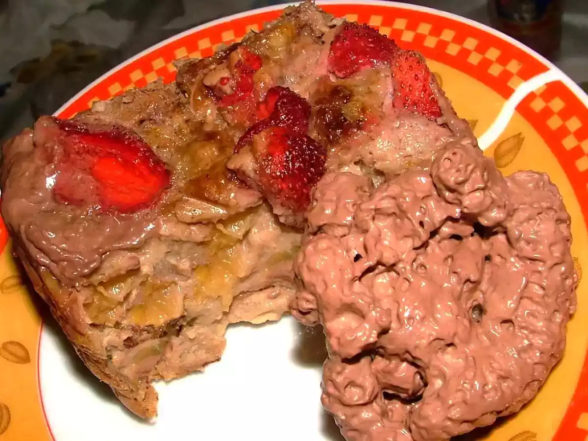 Gâteau de pain aux fruits et mousse cappuccino