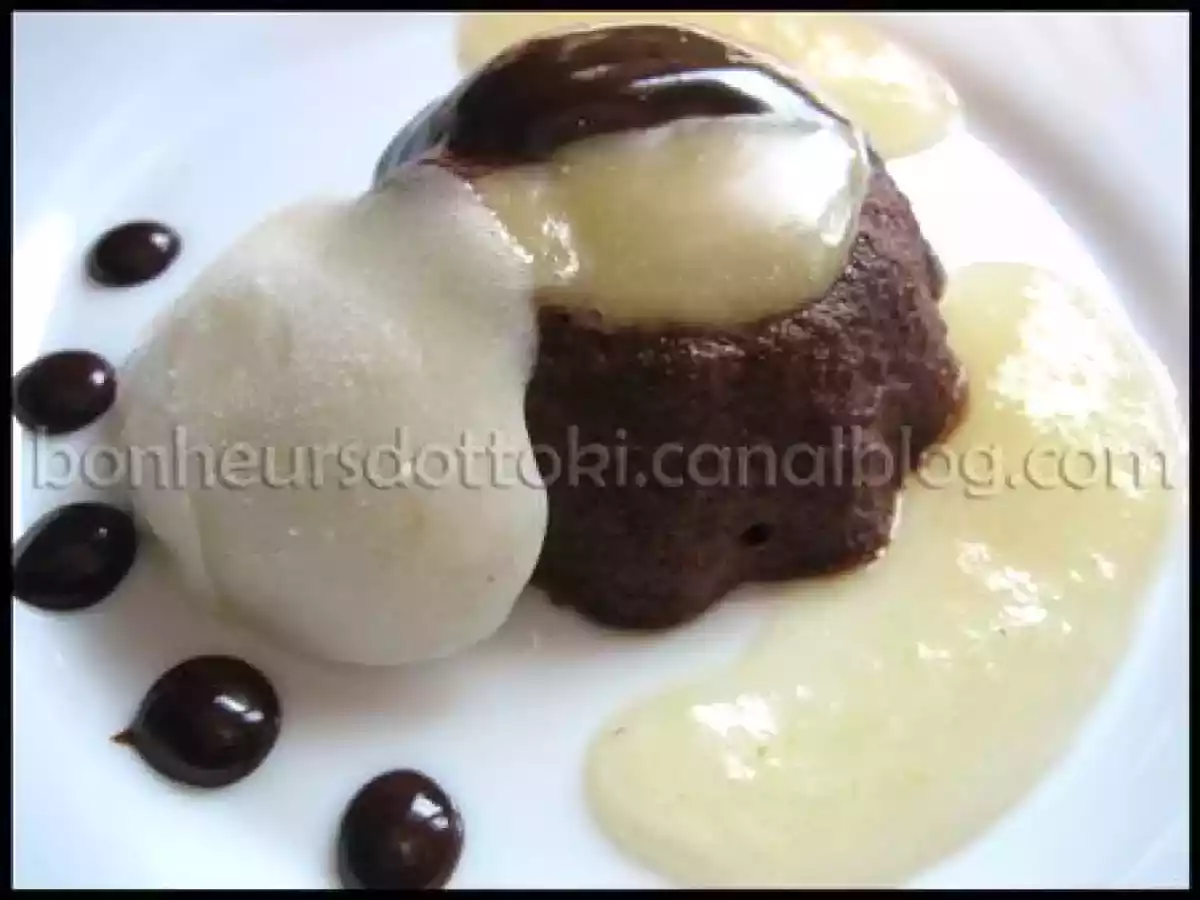 Gâteau de polenta poires-chocolat au lait d'amande