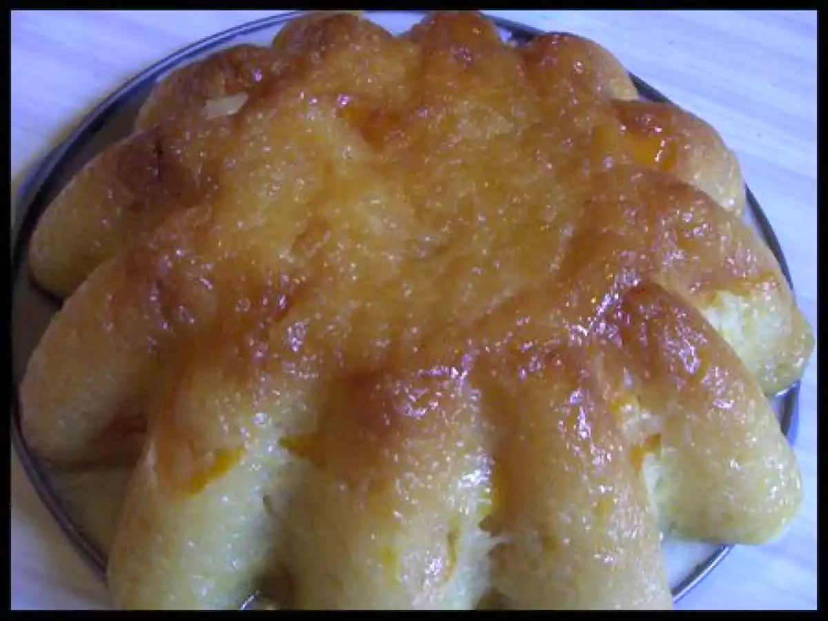 Gâteau de riz aux pêches et caramel