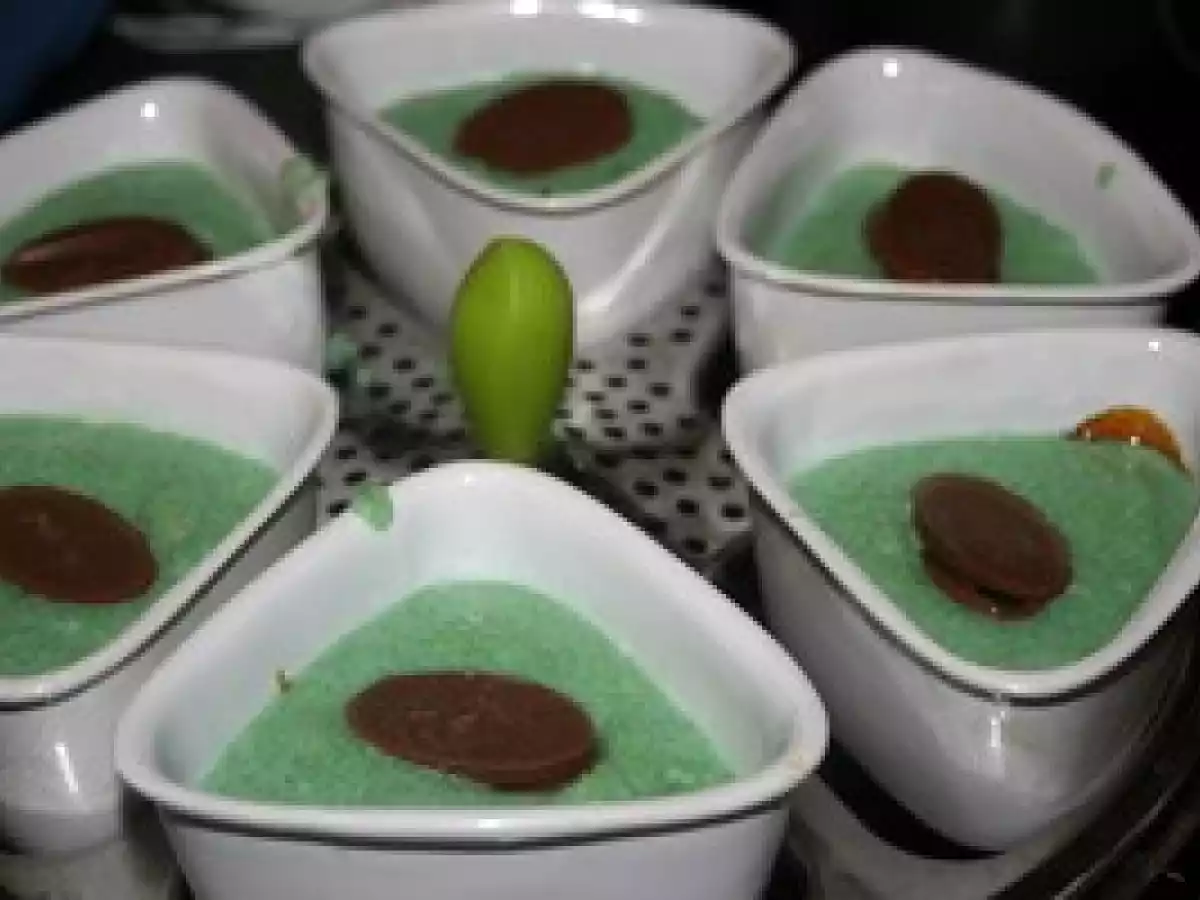 Gâteau de semoule à la pistache et au chocolat