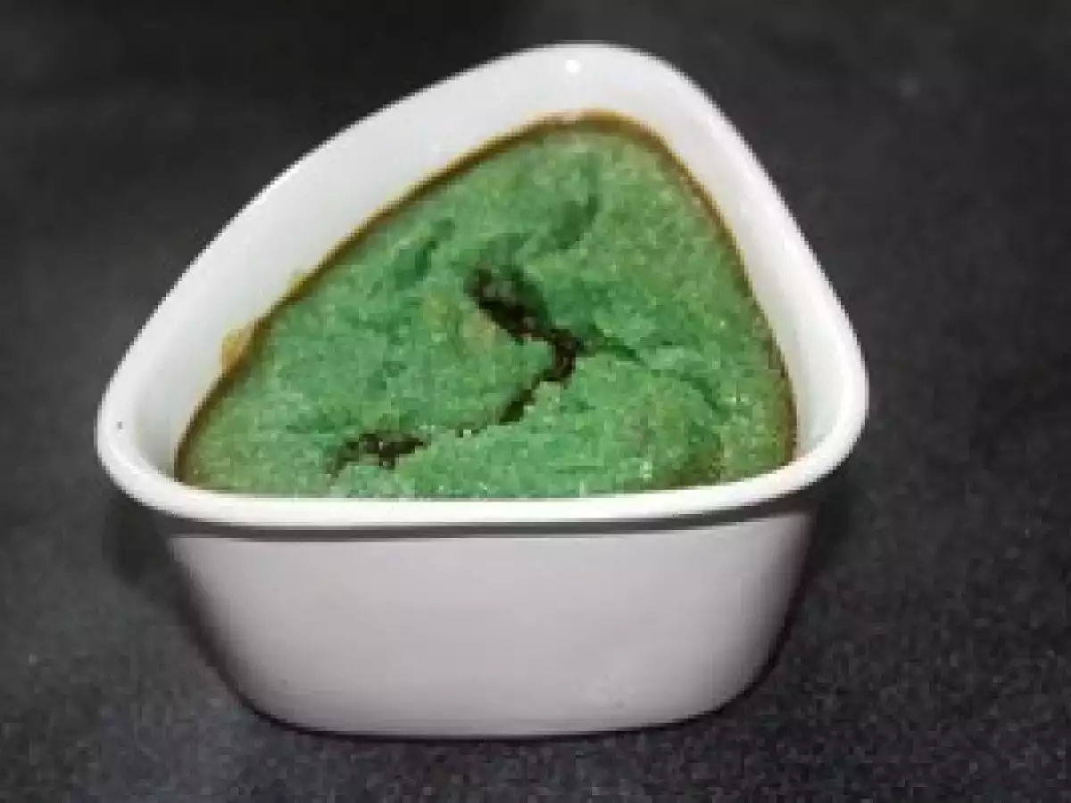 Gâteau de semoule à la pistache et au chocolat - photo 3